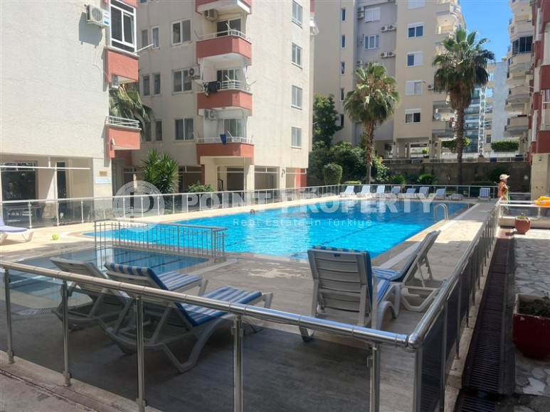 Comfortable apartment with furniture and household appliances, on the 2nd floor, in the center of the popular area of Alanya - Mahmutlar-id-6667-photo-12