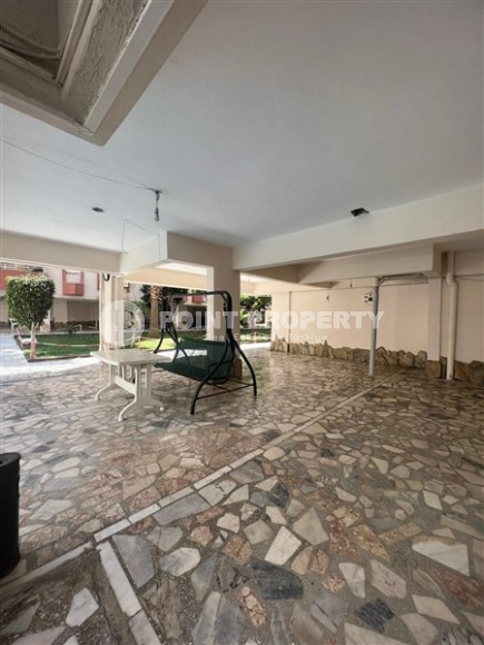 Comfortable apartment with furniture and household appliances, on the 2nd floor, in the center of the popular area of Alanya - Mahmutlar-id-6667-photo-13