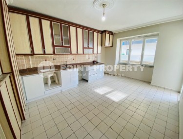 Apartment with an excellent location 100 meters from the beach, in the center of the modern area of Alanya - Mahmutlar-id-6668-photo-2