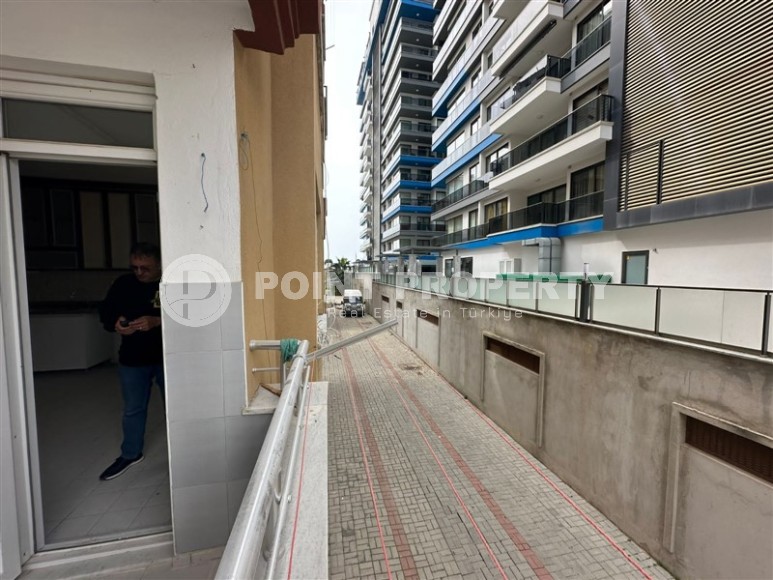 Apartment with an excellent location 100 meters from the beach, in the center of the modern area of Alanya - Mahmutlar-id-6668-photo-8