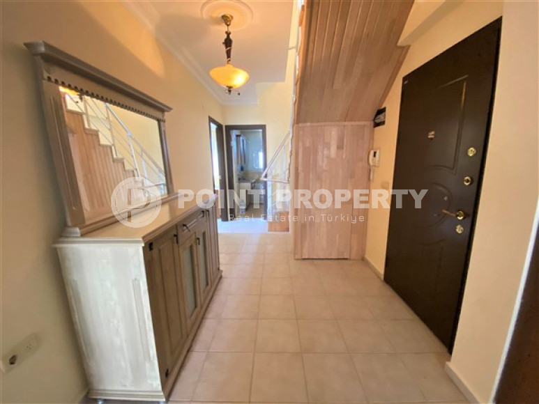 Furnished penthouse 4+1, 170m², in the very center of Alanya, 150 meters from Kuykubat beach-id-1523-photo-6