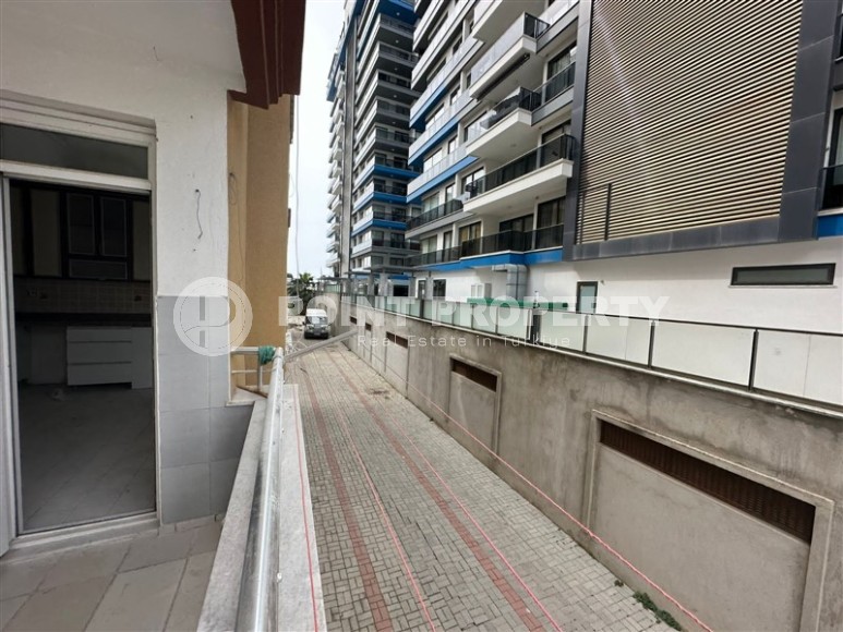 Apartment with an excellent location 100 meters from the beach, in the center of the modern area of Alanya - Mahmutlar-id-6668-photo-9