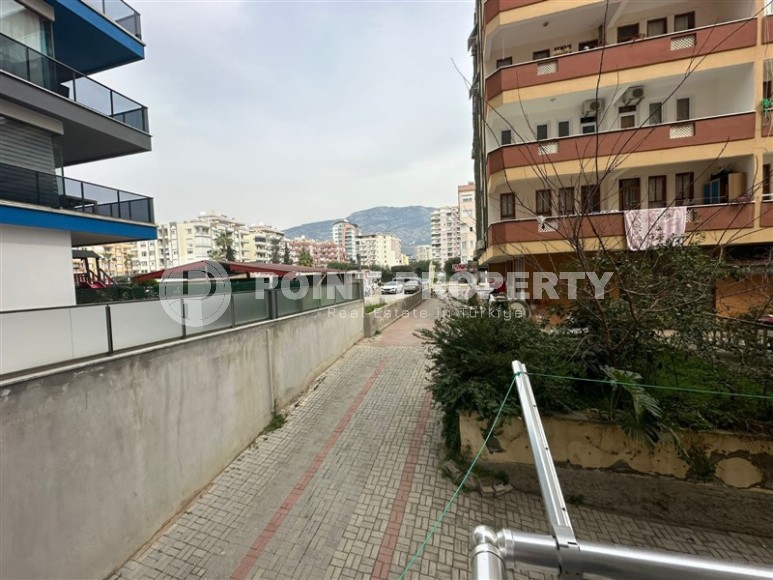 Apartment with an excellent location 100 meters from the beach, in the center of the modern area of Alanya - Mahmutlar-id-6668-photo-10
