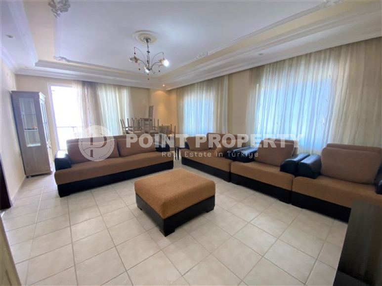 Furnished penthouse 4+1, 170m², in the very center of Alanya, 150 meters from Kuykubat beach-id-1523-photo-7