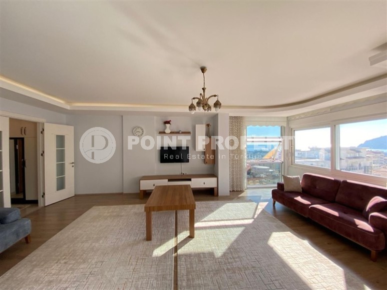 Большая двухуровневая квартира с панорамным видом на море и гору Кале, в спокойном районе Аланьи - Джикджилли-id-6672-фото-3