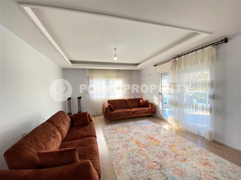 Большая двухуровневая квартира с панорамным видом на море и гору Кале, в спокойном районе Аланьи - Джикджилли-id-6672-фото-10