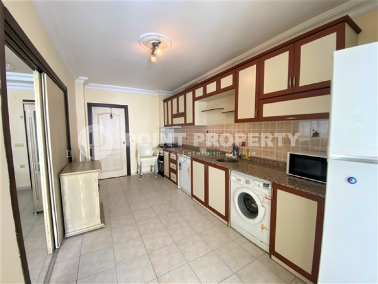 Furnished penthouse 4+1, 170m², in the very center of Alanya, 150 meters from Kuykubat beach-id-1523-photo-12