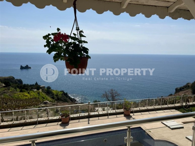 Panoramic villa with luxurious sea views, in a green, picturesque area of Alanya - Gazipasa-id-6673-photo-12