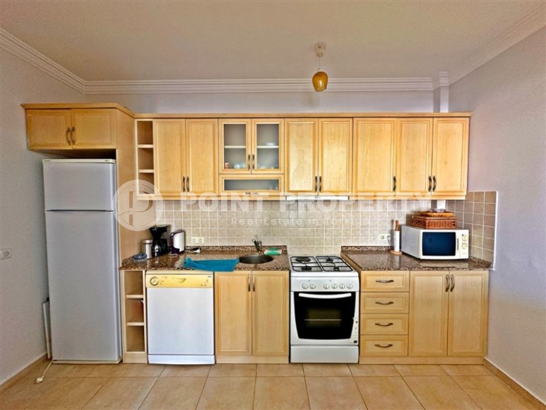 Благоустроенная двухуровневая квартира на 5-м этаже с мансардой, в 250 метрах от моря-id-6675-фото-4