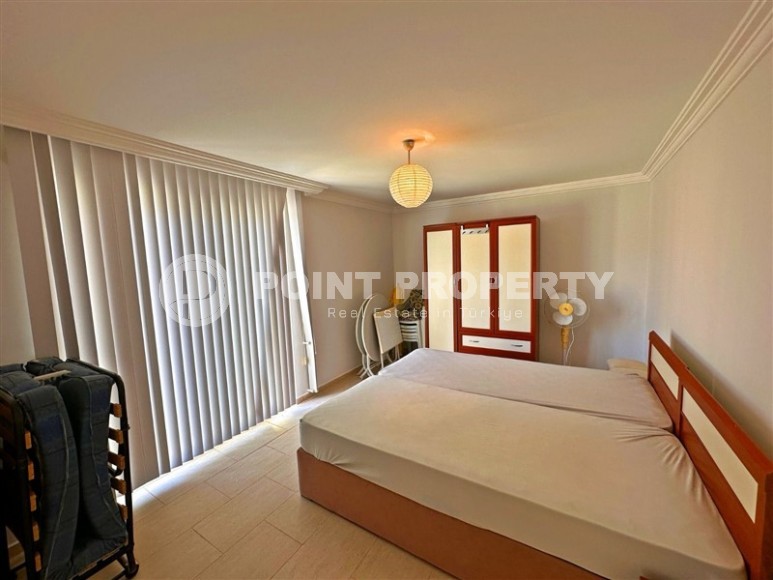 Благоустроенная двухуровневая квартира на 5-м этаже с мансардой, в 250 метрах от моря-id-6675-фото-5