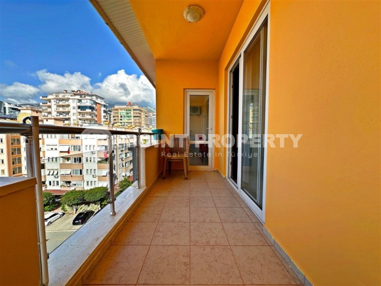 Благоустроенная двухуровневая квартира на 5-м этаже с мансардой, в 250 метрах от моря-id-6675-фото-11