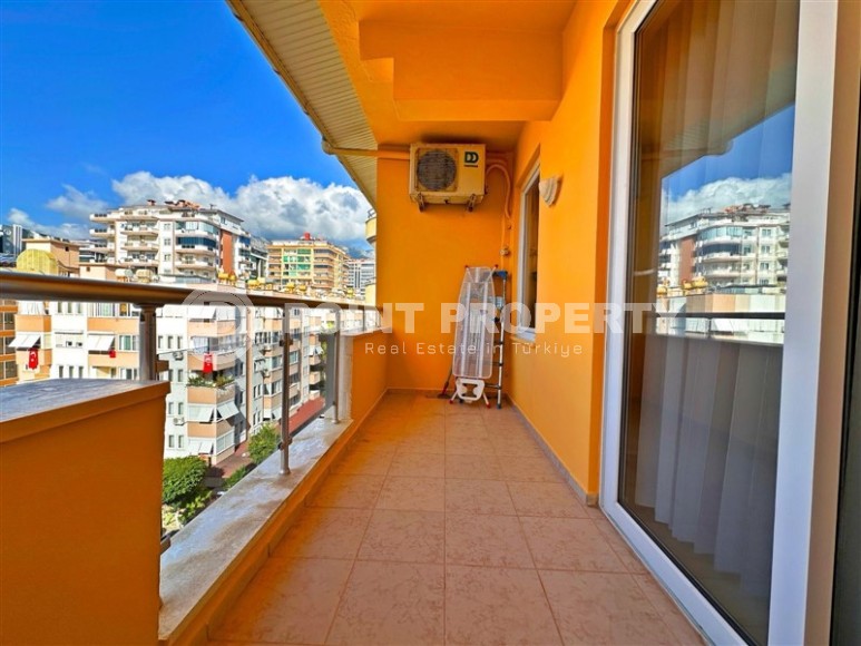 Благоустроенная двухуровневая квартира на 5-м этаже с мансардой, в 250 метрах от моря-id-6675-фото-13