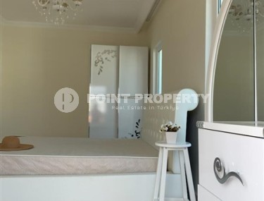 Panoramic duplex apartment overlooking the Taurus Mountains, 600 meters from the sea, in the center of the popular area of Alanya - Mahmutlar-id-6676-photo-3