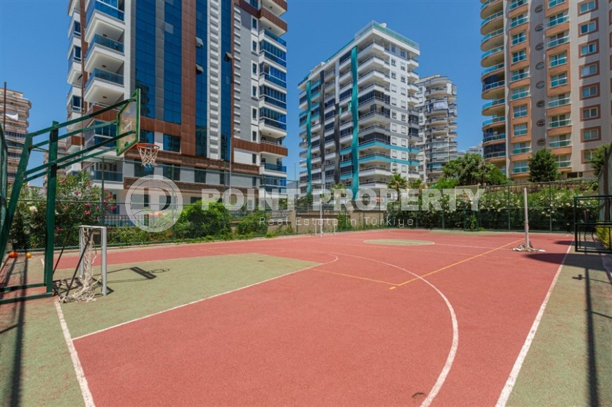 Panoramic duplex apartment overlooking the Taurus Mountains, 600 meters from the sea, in the center of the popular area of Alanya - Mahmutlar-id-6676-photo-14