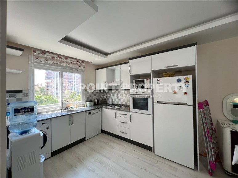 Affordable apartment with an excellent location 200 meters from the sea, in the center of Mahmutlar-id-6680-photo-4