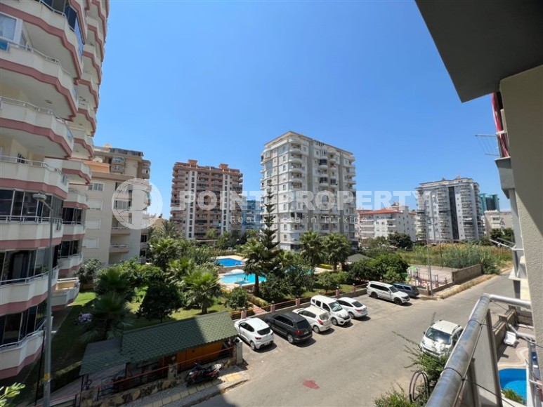 Affordable apartment with an excellent location 200 meters from the sea, in the center of Mahmutlar-id-6680-photo-12