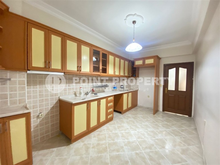 Просторная квартира 3+1, общей площадью 165 м2, на 1-м этаже, в нескольких минутах ходьбы от центра Аланьи-id-6682-фото-4