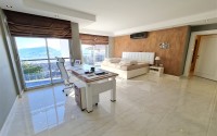 Detached 3-storey villa with pool and garden, two kilometers from the beach-id-6684-photo-9