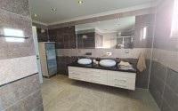 Detached 3-storey villa with pool and garden, two kilometers from the beach-id-6684-photo-22