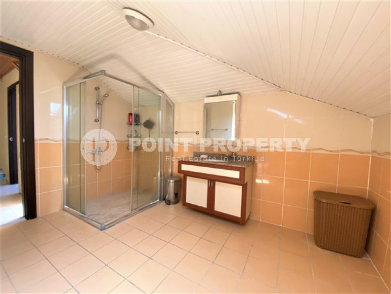 Furnished penthouse 4+1, 170m², in the very center of Alanya, 150 meters from Kuykubat beach-id-1523-photo-33