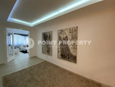 Large five bedroom duplex penthouse, 360m², in a luxury complex in Oba, Alanya-id-1524-photo-3