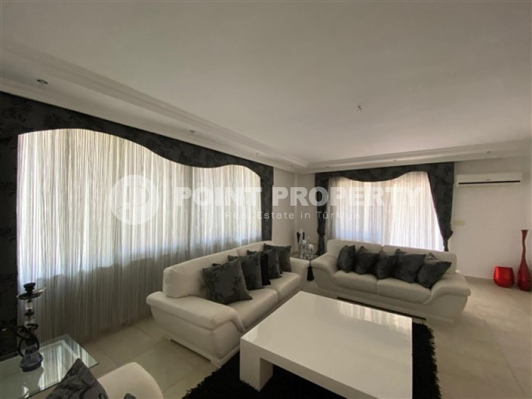 Large five bedroom duplex penthouse, 360m², in a luxury complex in Oba, Alanya-id-1524-photo-5