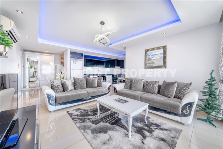 Apartment with modern design, furniture and household appliances, on the 3rd floor in a comfortable residential complex, with swimming pools, a cinema and bowling alley-id-6690-photo-2