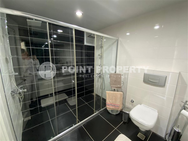 Large five bedroom duplex penthouse, 360m², in a luxury complex in Oba, Alanya-id-1524-photo-9