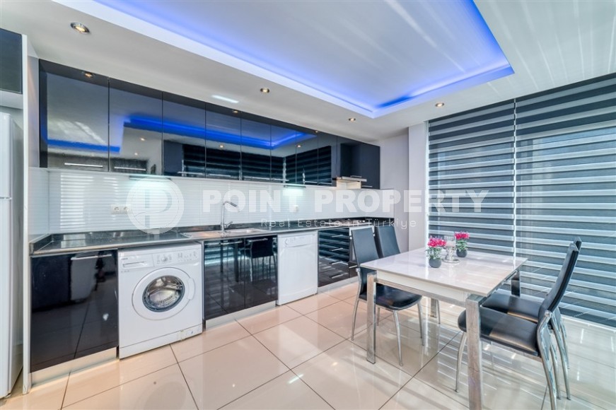 Apartment with modern design, furniture and household appliances, on the 3rd floor in a comfortable residential complex, with swimming pools, a cinema and bowling alley-id-6690-photo-6