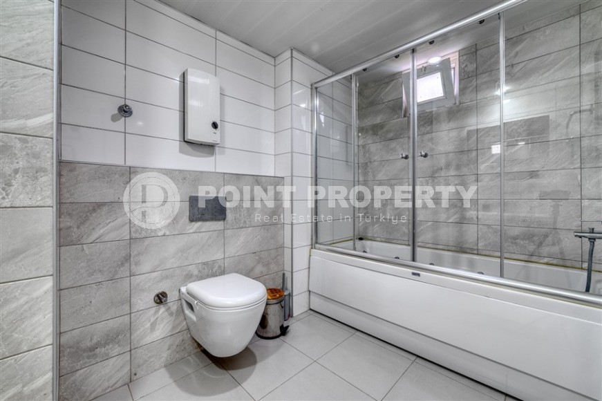Apartment with modern design, furniture and household appliances, on the 3rd floor in a comfortable residential complex, with swimming pools, a cinema and bowling alley-id-6690-photo-9