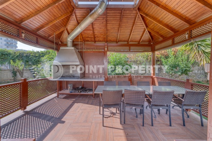 Apartment with modern design, furniture and household appliances, on the 3rd floor in a comfortable residential complex, with swimming pools, a cinema and bowling alley-id-6690-photo-24