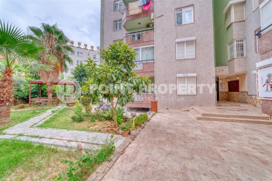 Spacious 3+1 apartment with a total area of 150 m2, on the 2nd floor in a building built in 2003, in the center of Alanya-id-6691-photo-20