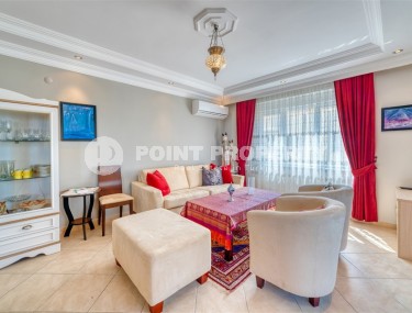Bright, comfortable apartment with furniture and household appliances, 150 meters from the beach and the promenade-id-6692-photo-2