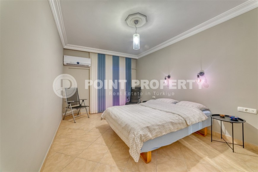 Bright, comfortable apartment with furniture and household appliances, 150 meters from the beach and the promenade-id-6692-photo-6