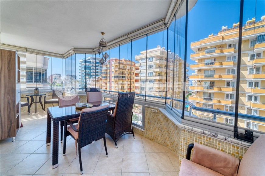 Bright, comfortable apartment with furniture and household appliances, 150 meters from the beach and the promenade-id-6692-photo-11