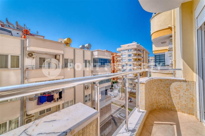 Bright, comfortable apartment with furniture and household appliances, 150 meters from the beach and the promenade-id-6692-photo-14