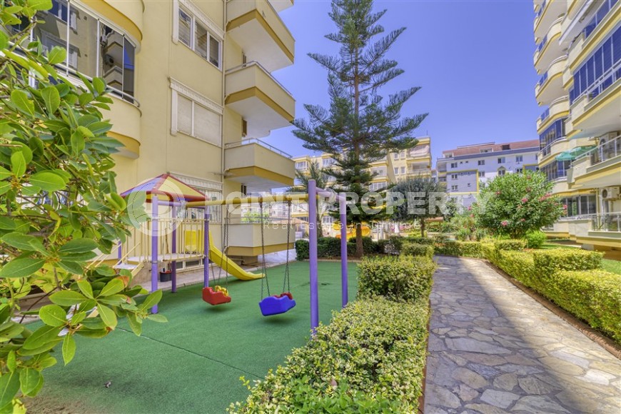 Bright, comfortable apartment with furniture and household appliances, 150 meters from the beach and the promenade-id-6692-photo-18
