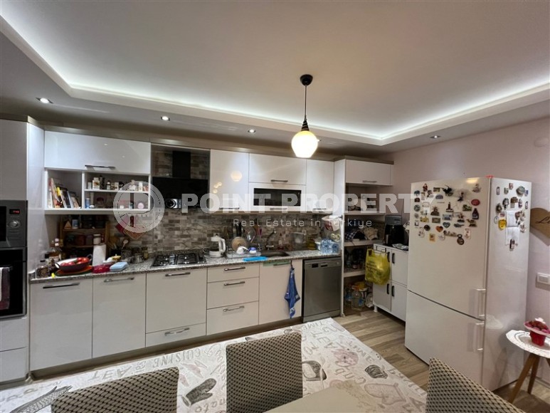 Просторная квартира 2+1, на площади 105 м2, в доме с бассейном и садом, в центре Аланьи-id-6696-фото-3