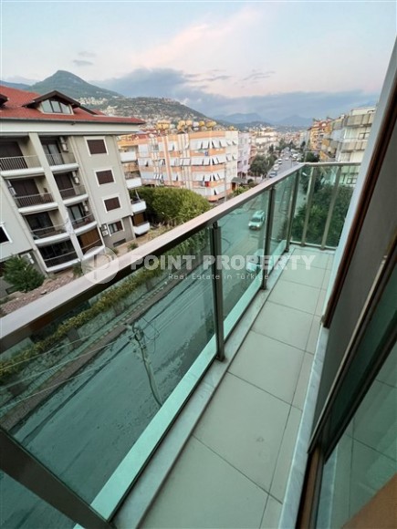 Просторная квартира 2+1, на площади 105 м2, в доме с бассейном и садом, в центре Аланьи-id-6696-фото-7