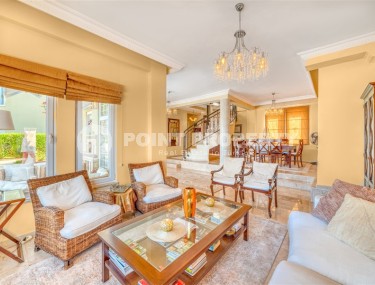 Панорамная двухэтажная вилла с роскошным видом на море, в зеленом, экологически чистом районе Аланьи - Каргыджак-id-6700-фото-3