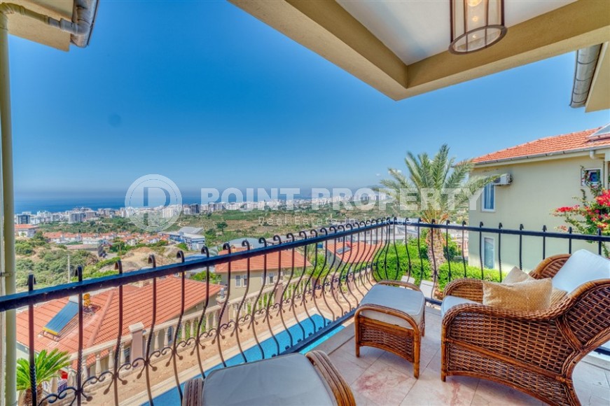 Панорамная двухэтажная вилла с роскошным видом на море, в зеленом, экологически чистом районе Аланьи - Каргыджак-id-6700-фото-18