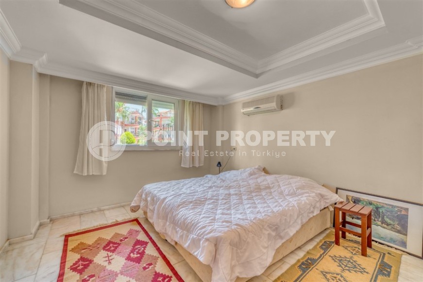 Large two-level apartment 4+1, with a total area of 280 m2, on the 1st and 2nd floors in a picturesque, comfortable residential complex, built in 2006-id-6704-photo-5