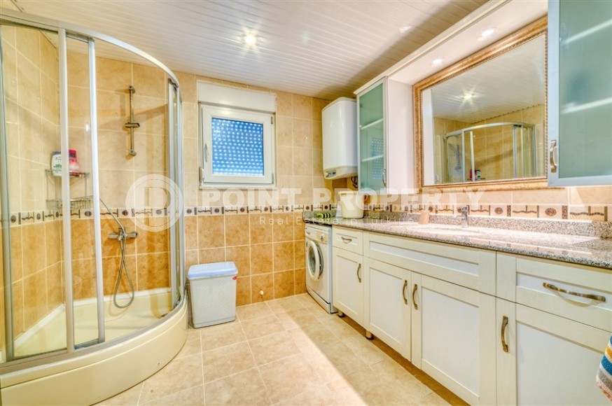 Large two-level apartment 4+1, with a total area of 280 m2, on the 1st and 2nd floors in a picturesque, comfortable residential complex, built in 2006-id-6704-photo-9