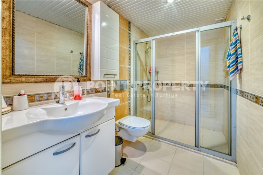 Large two-level apartment 4+1, with a total area of 280 m2, on the 1st and 2nd floors in a picturesque, comfortable residential complex, built in 2006-id-6704-photo-10