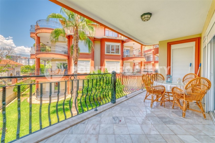 Large two-level apartment 4+1, with a total area of 280 m2, on the 1st and 2nd floors in a picturesque, comfortable residential complex, built in 2006-id-6704-photo-12