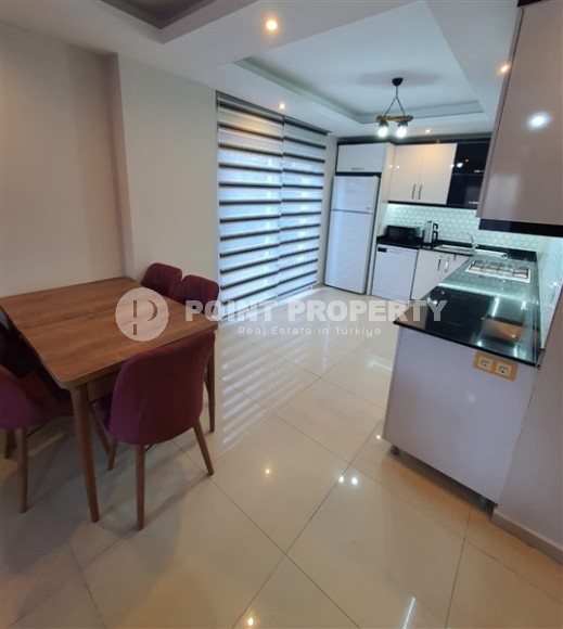 Комфортабельная двухуровневая квартира 2+1, с просторной террасой в саду, в 400 метрах от моря, в центре живописного, ухоженного района Аланьи - Кестель-id-6706-фото-3