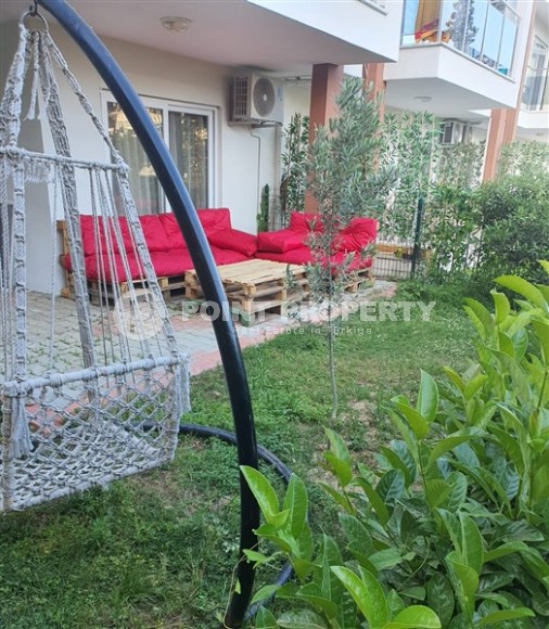 Комфортабельная двухуровневая квартира 2+1, с просторной террасой в саду, в 400 метрах от моря, в центре живописного, ухоженного района Аланьи - Кестель-id-6706-фото-13