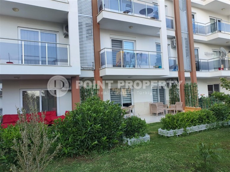 Комфортабельная двухуровневая квартира 2+1, с просторной террасой в саду, в 400 метрах от моря, в центре живописного, ухоженного района Аланьи - Кестель-id-6706-фото-14