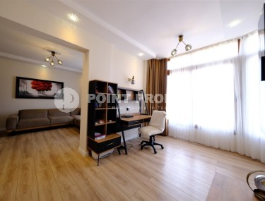 3-этажная вилла-близнец в 450 метрах от моря, в престижном, живописном районе Аланьи - Кестель-id-6709-фото-2