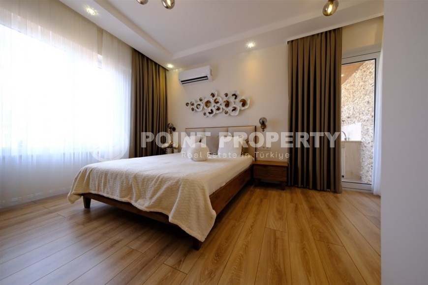 3-storey twin villa 450 meters from the sea, in a prestigious, picturesque area of Alanya - Kestel-id-6709-photo-8